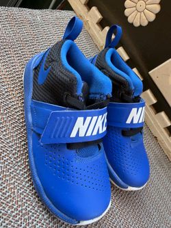 Nike kids shoes size 10C