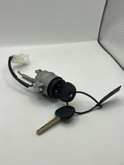 Ignition Lock Cylinder + 2 Keys for KIA Rio & Rio5 1.6L 2010-2011 81900-1GF20