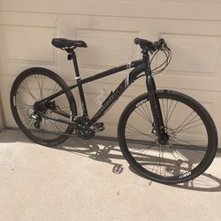 Diamond back Hybrid dual sport Trace 700C wheels