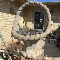 Solid Concrete planter heavy heavy duty