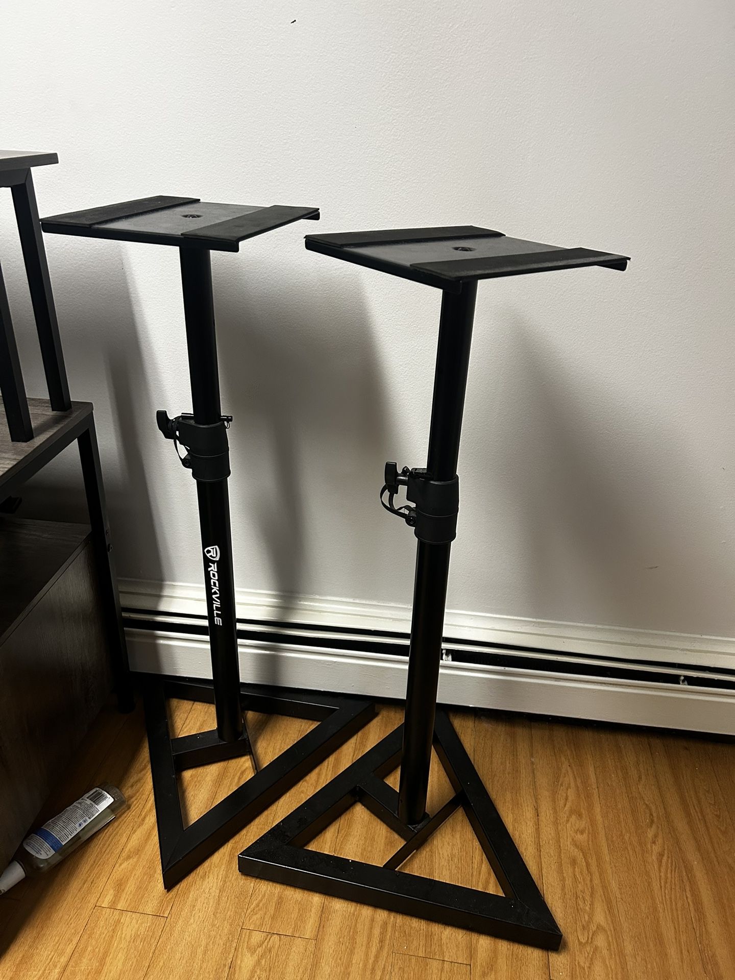 Studio Monitor Stand