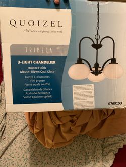 Quoizel Chandelier very nice brand new