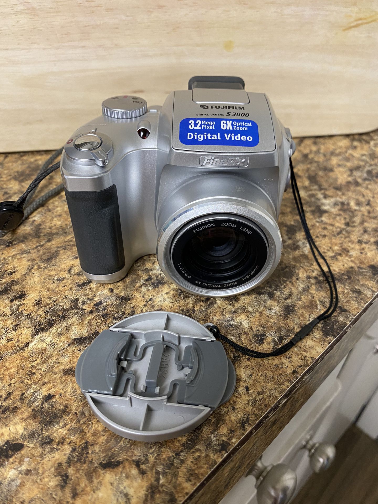 Fujifilm Gray FinePix S3000 Z Digital Camera