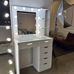 LED Makeup Vanity ✨ Glass Top +Drawers /pre-Assembled