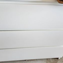 Pair Of 3 White Drawers (Near LAX)