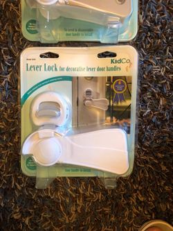 Safety 1st and Lever lock childproof bundle