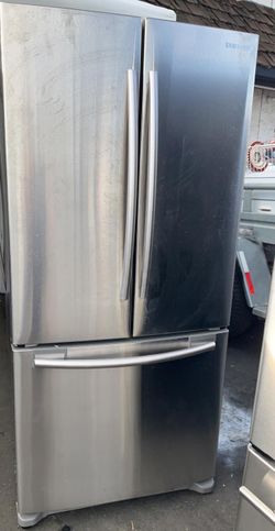 Samsung 3 Door 33" Wide Stainless Steel Fridge
