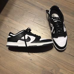 Nike panda Dunks