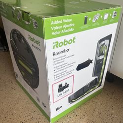 Roomba i8 Plus Brand New $175 obo