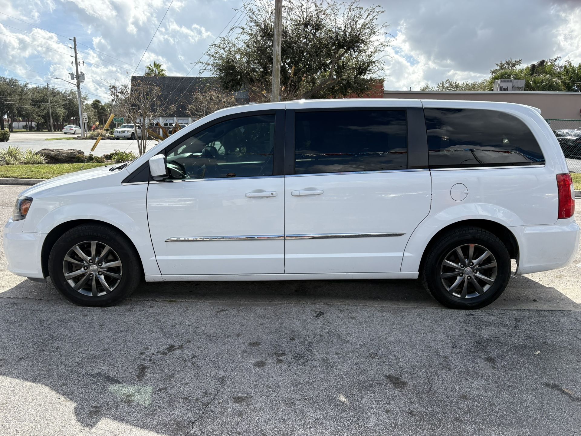 2016 Chrysler Town & Country