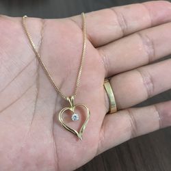 14K Solid Gold Box Chain And Heart Cz Charm 