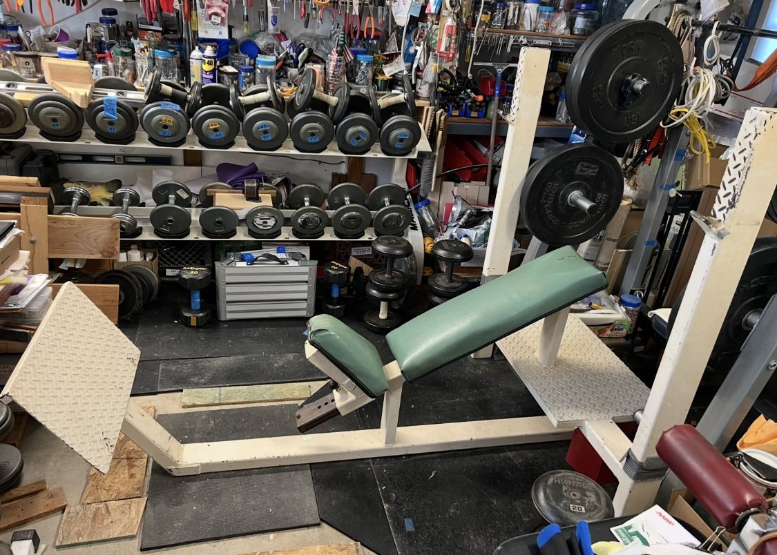 Weight Bench