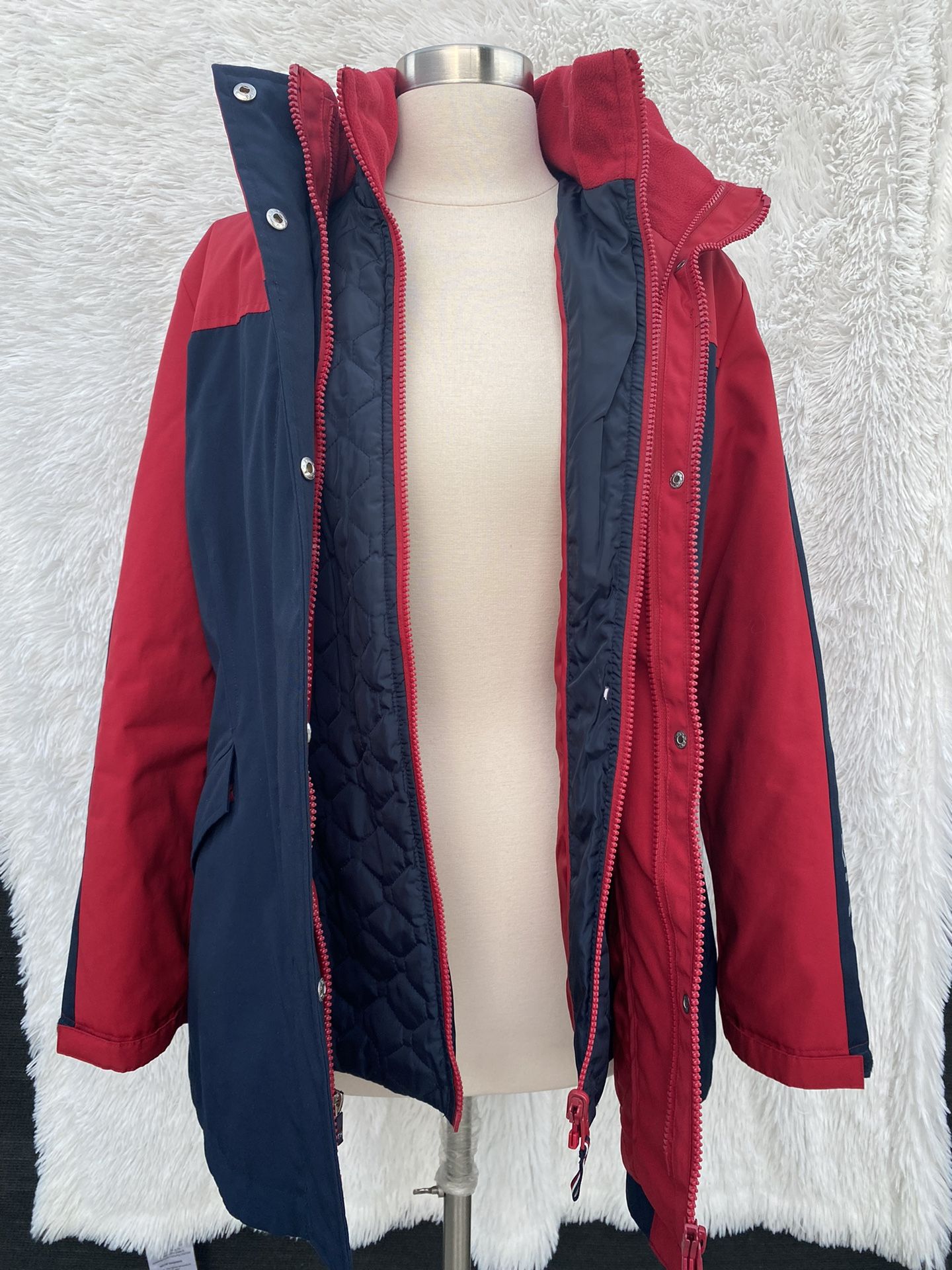 New - Tommy Hilfiger 3-1 Jacket In Size Small