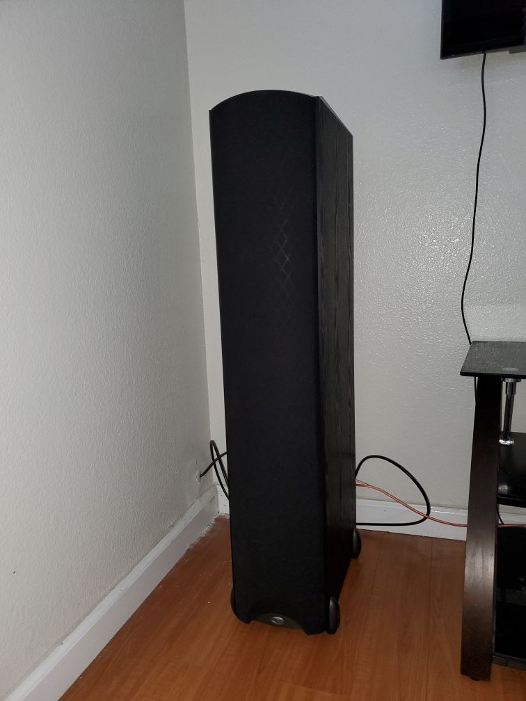 DENON 3100 RECEIVE+2 Tower Klipsch speaker for sell great condition
