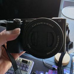 Sony a6100