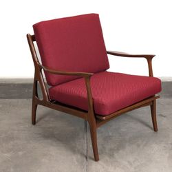 Italian Mid-Century Modern Lounge Chair, c.1960s — Sculptural Beechwood Frame