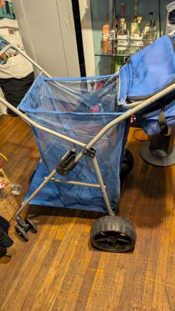 Used Tommy Bahama beach cart
