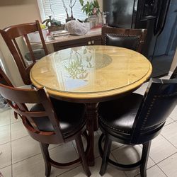 Table With 4 Chairs