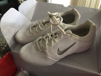 Nike cheer shoes