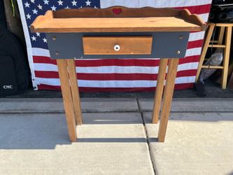 Decorative table