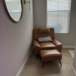 Lounge chair 