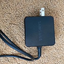 SAMSUNG CHARGER