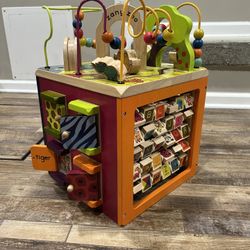 Zany Zoo Wooden Cube