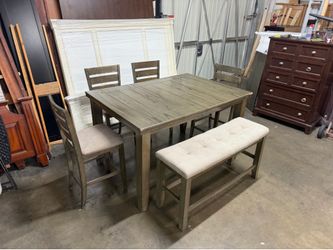 Dinning table and chairs $180