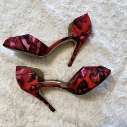 Cynthia Vincent floral heels Size 9