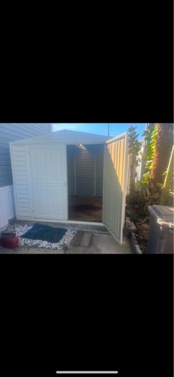 Plastic outdoor storage shed 8x8
