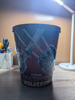 Deadpool & Wolverine Popcorn Tin Regal Exclusive 