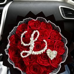 18 Count Red Eternal Bouquet