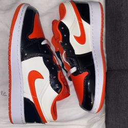 Air Jordan 1 Low “Halloween” Size 3.5Y