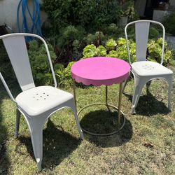 Cute Little Metal Table With Metal Stacking Chairs 