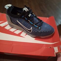 Mens 10.5 Nike 