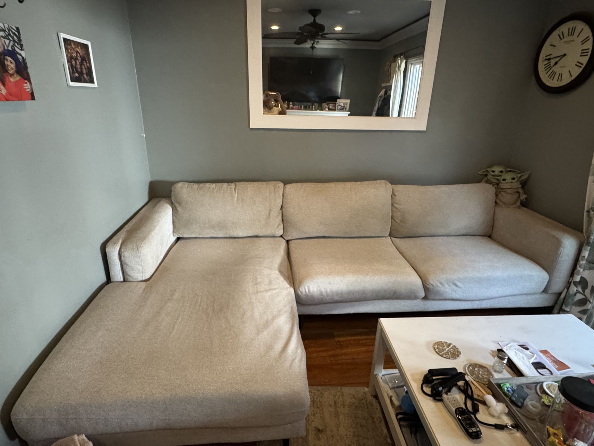 Sofa sectional