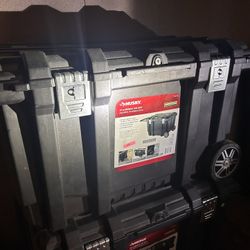 Husky Rolling Storage 