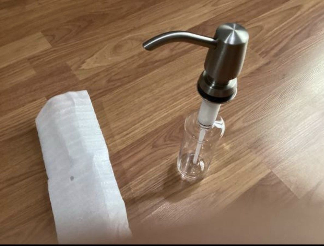 Glacier Bay Straight Nozzle Metal Soap Dispenser