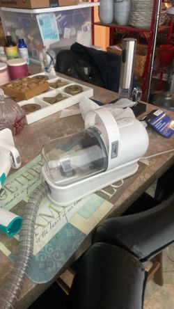 Animal grooming set