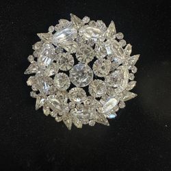 VINTAGE LARGE Crystal Brooch Costume Jewelry 