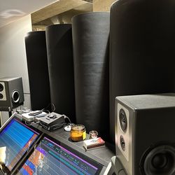 Tube Traps / Turbo Traps / Bass Traps - GIK Acoustics