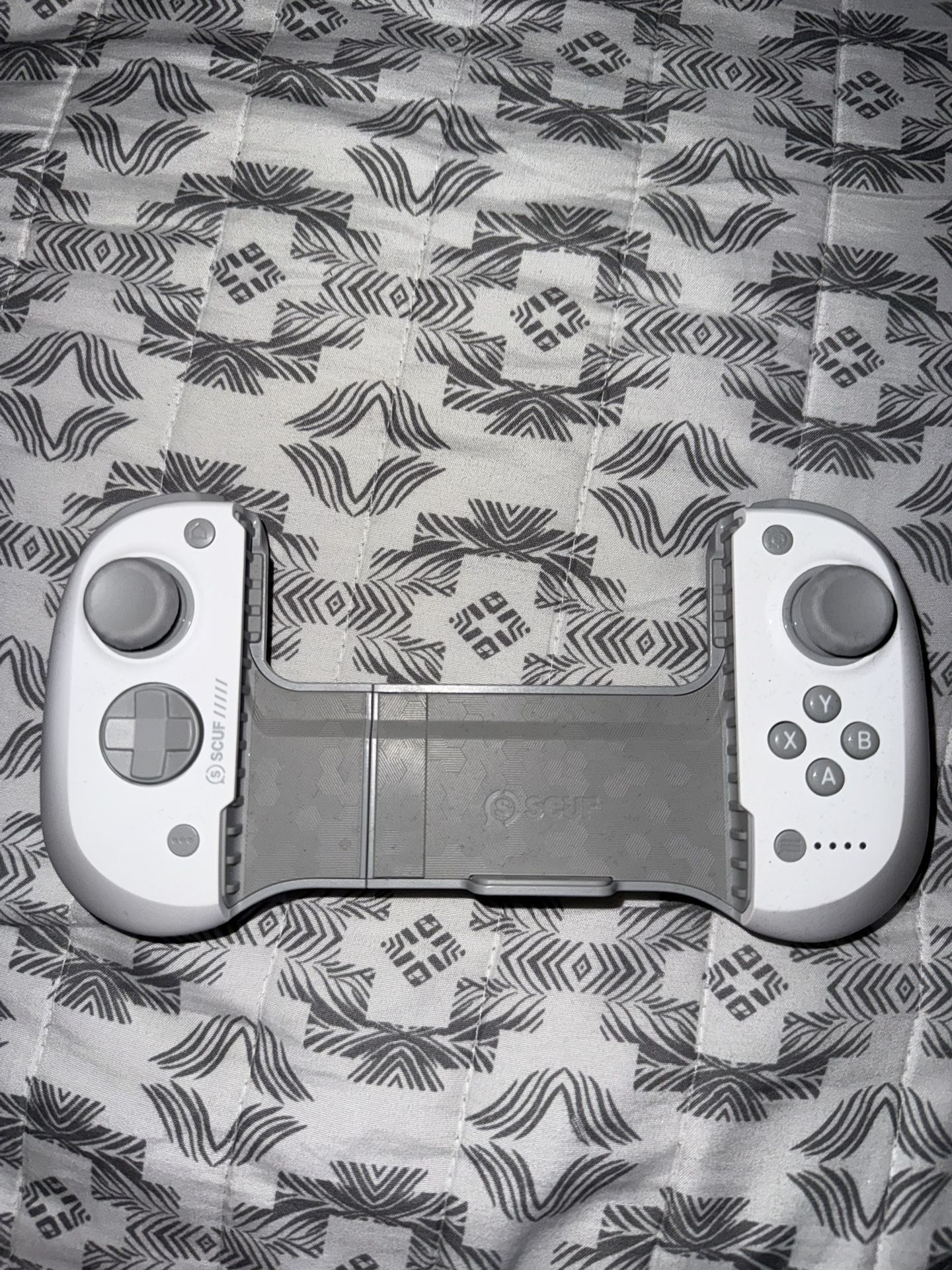 SCUF Nomad Mobile Gaming