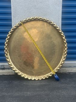 LARGE ROUND BRASS COFFEE TABLE TRAY