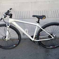 Cannondale SL2 Bike 
