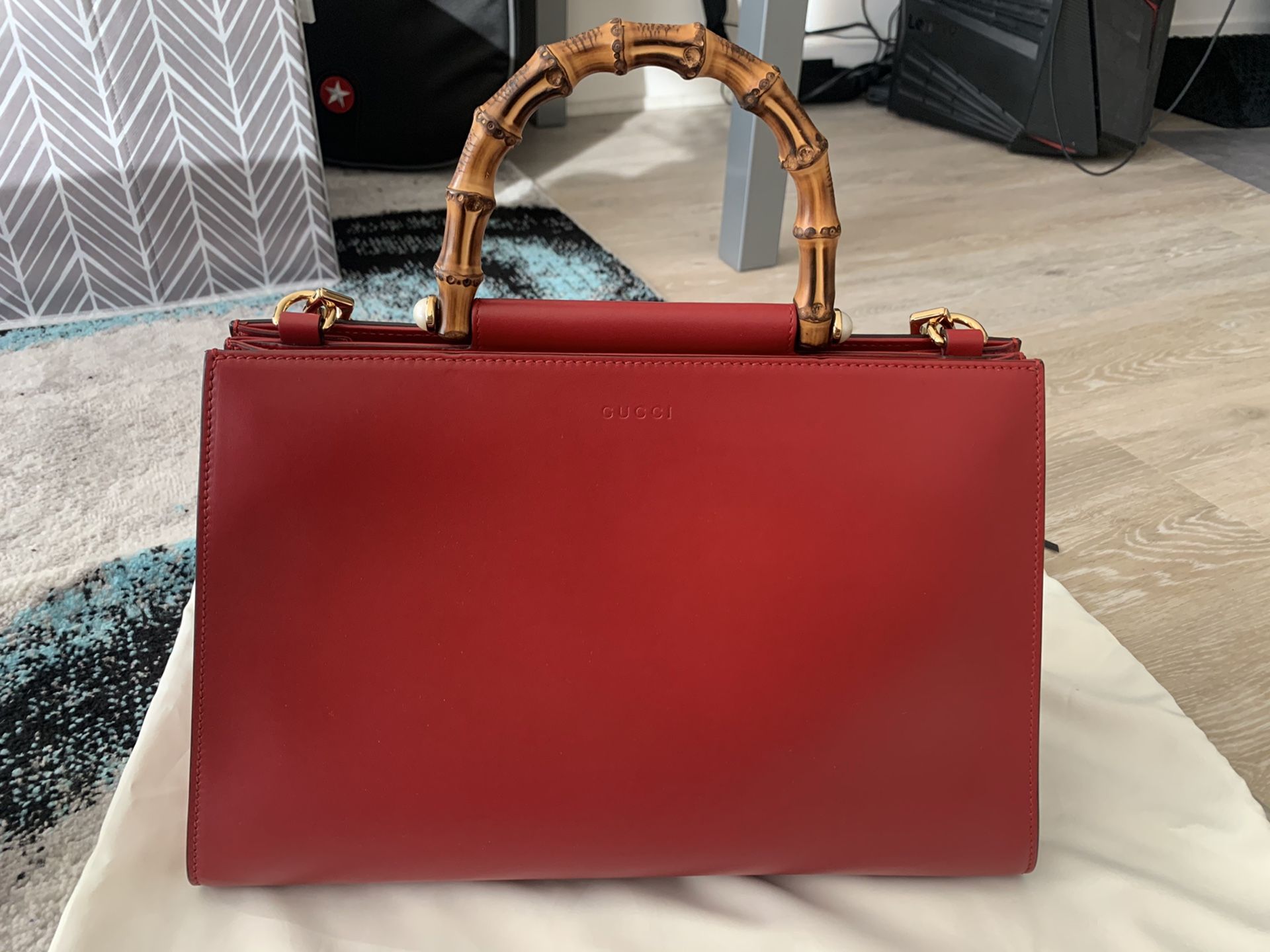 Gucci Handbag New Gucci Red Leather Nymphaea Medium Shoulder Bag