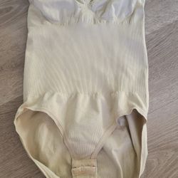 Clothing Shoes and Accessories 