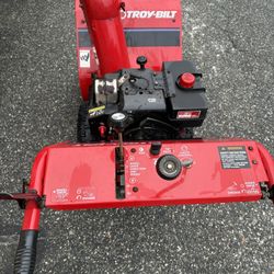 Troy Built. 24” Snow Blower 