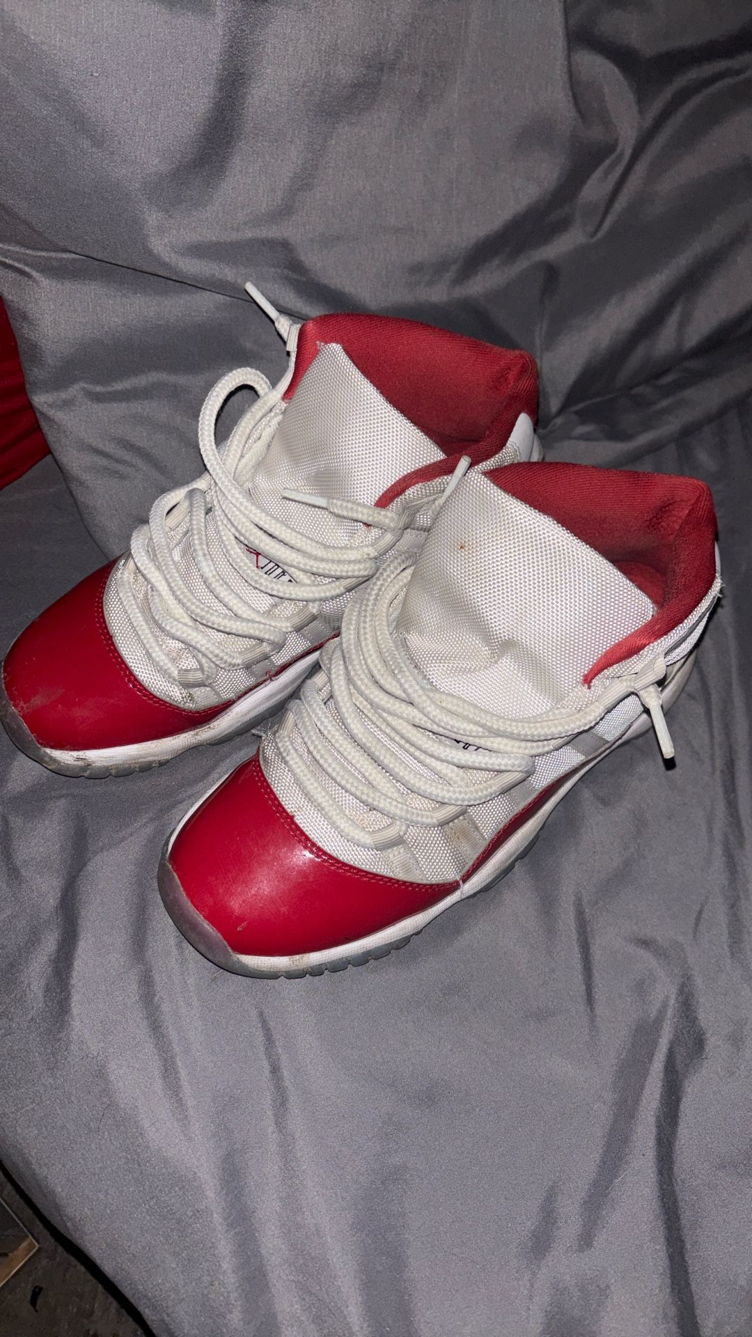 Jordan 11 Cherrys