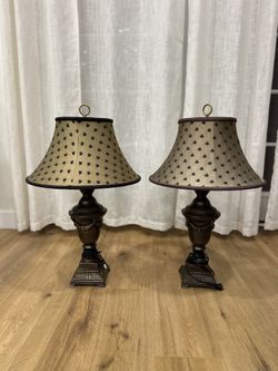 (4) Lamps