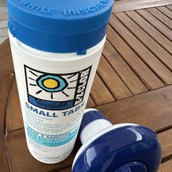 Pool Chemicals - E-Z CLOR Small Tabs 2LBS With Floater